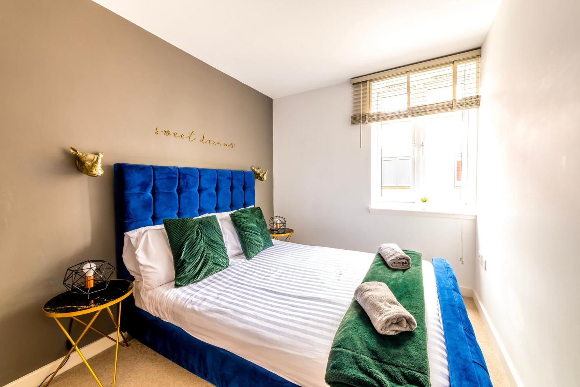 Contemporary Abbey Yard By Prescott Apartments Abingdon-on-Thames Zewnętrze zdjęcie